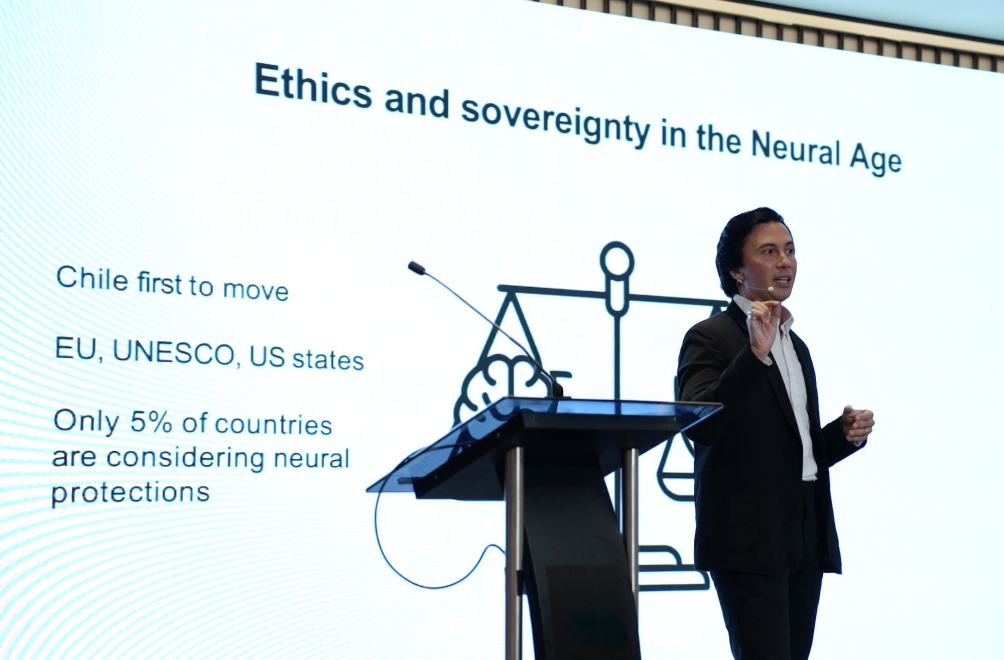Velco Dar — Ethics and Sovereignty in the Neural Age