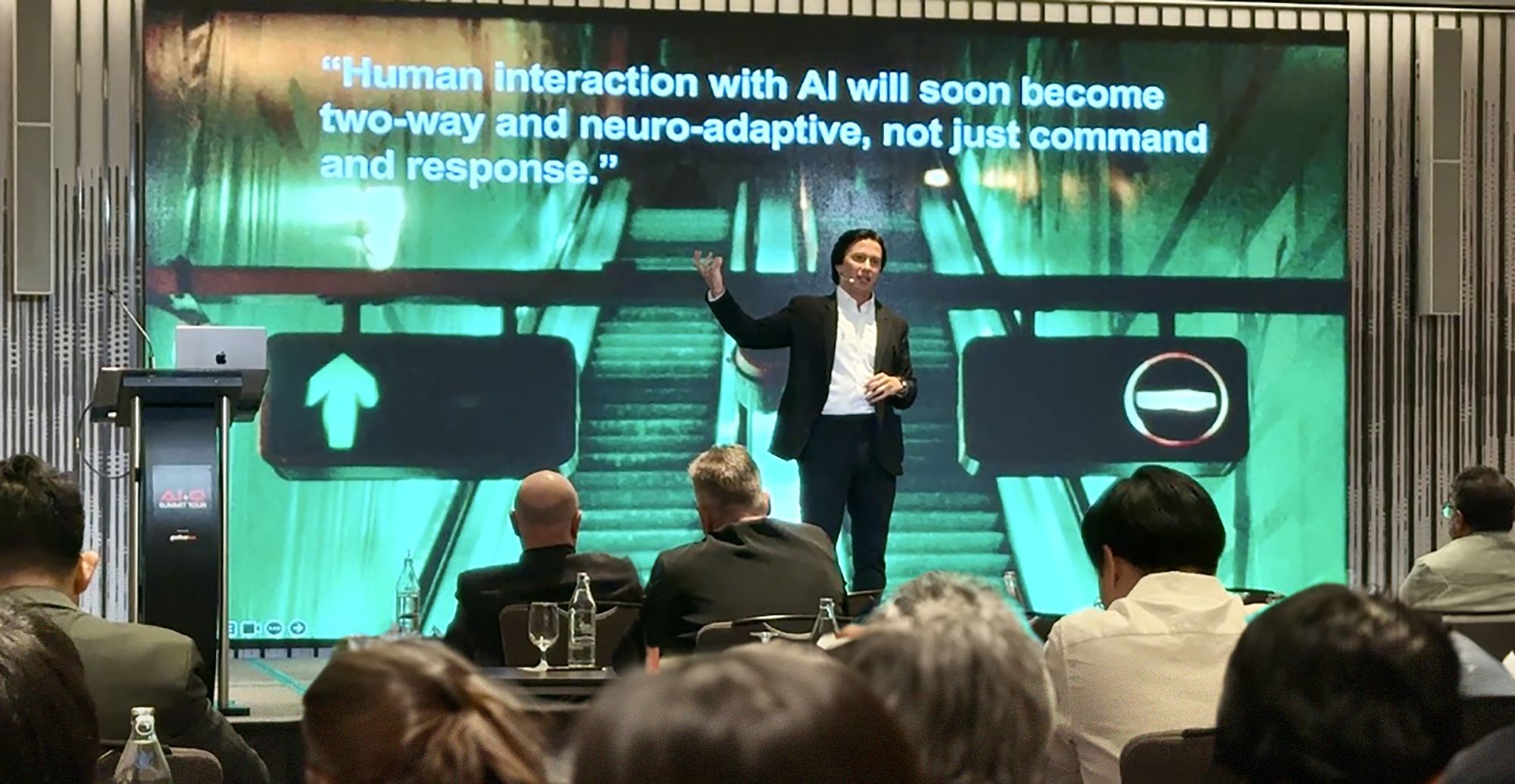 Velco Dar on stage — Human interaction with AI